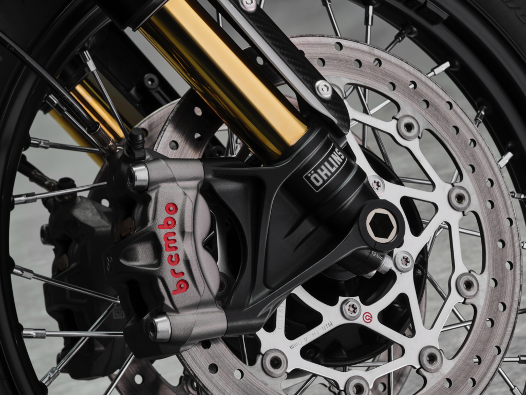 Triumph Bonneville Bobber TFC 2025: Tuyệt Tác Giới Hạn Đậm Chất Anh Quốc